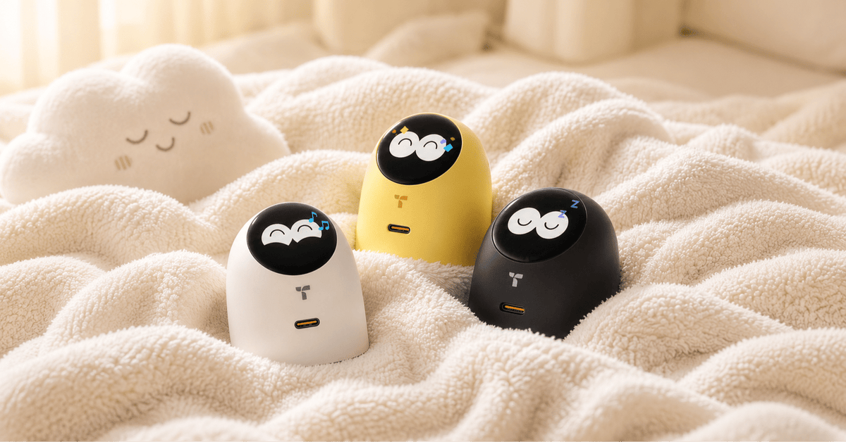 Cargador rápido 45W con carita animada en blanco, amarillo y negro